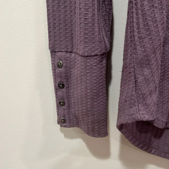 Chaser Womens Purple Waffle Thermal Knit Shirt Long‎ Sleeve Size L Button Detail - Picture 2 of 5